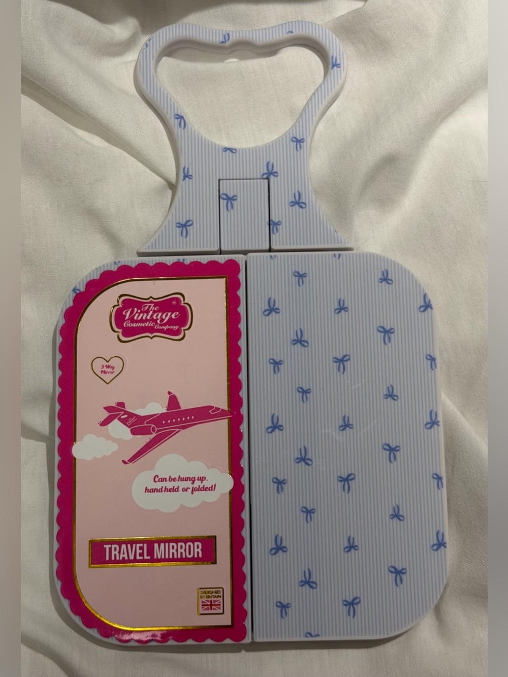 ✨NWT✨The Vintage Cosmetics Company- Travel Mirror